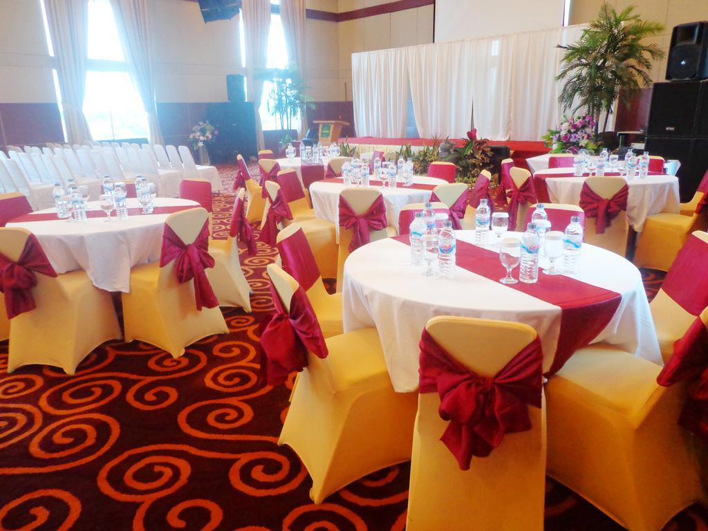 Sapadia Hotel Siantar Pematangsiantar Esterno foto