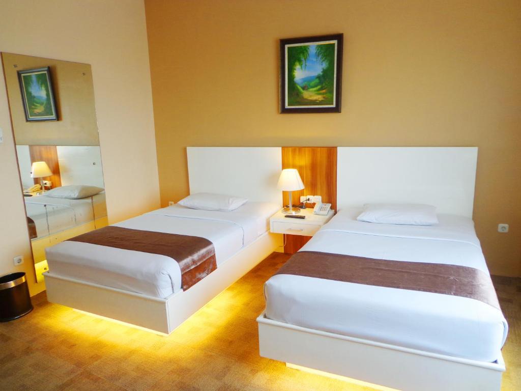 Sapadia Hotel Siantar Pematangsiantar Esterno foto