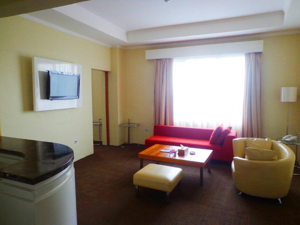 Sapadia Hotel Siantar Pematangsiantar Esterno foto
